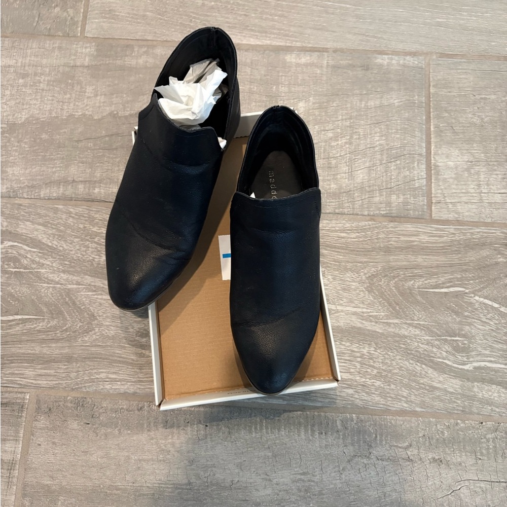 Madden Girl Black Ankle Booties Size 8